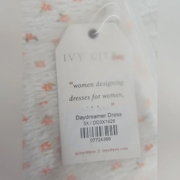 NWT Ivy City Floral Maxi Dress - Picture 9 of 10